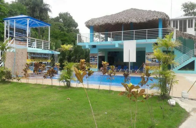Hacienda Brenda Santo Domingo pool 1